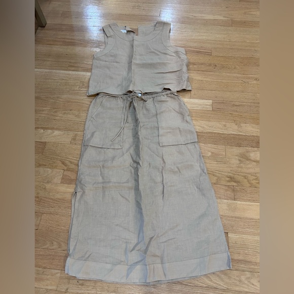SET - Haven Well Within Linen Cargo Skirt & Linen Sleeveless Top, Size S, Latte - Picture 5 of 5
